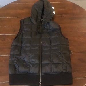 Peloton black zip up vest EUC